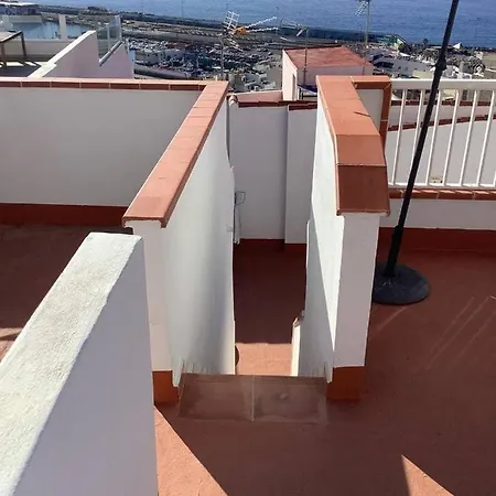 Penzion Banana Surf House Los Cristianos (Tenerife)