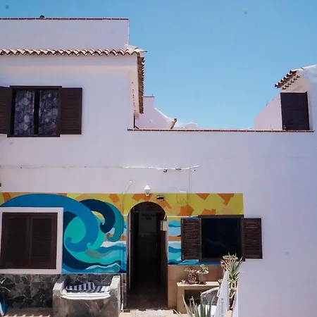 Banana Surf House Гостевой дом