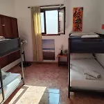 Banana Surf House 洛斯克里斯蒂亚诺斯