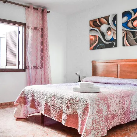 Banana Surf House Guest house *
