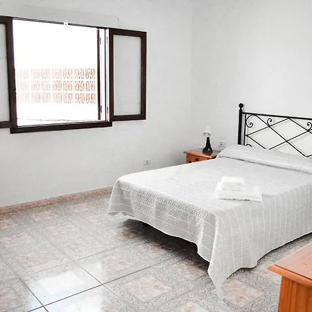 Banana Surf House Los Cristianos (Tenerife)