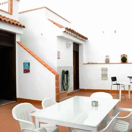 Guest house Banana Surf House *
