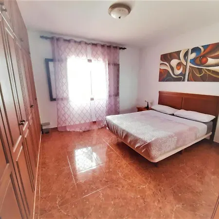 Guest house Banana Surf House Los Cristianos (Tenerife)