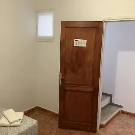 Banana Surf House Guest house *