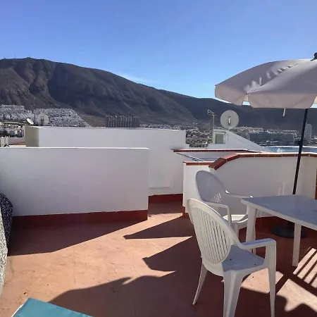 Banana Surf House Guest house Los Cristianos (Tenerife)