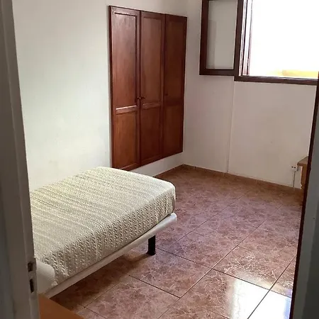 Banana Surf House Guest house Los Cristianos (Tenerife)