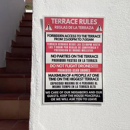 Banana Surf House Guest house Los Cristianos (Tenerife)