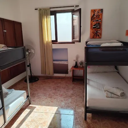 Banana Surf House Los Cristianos (Tenerife)