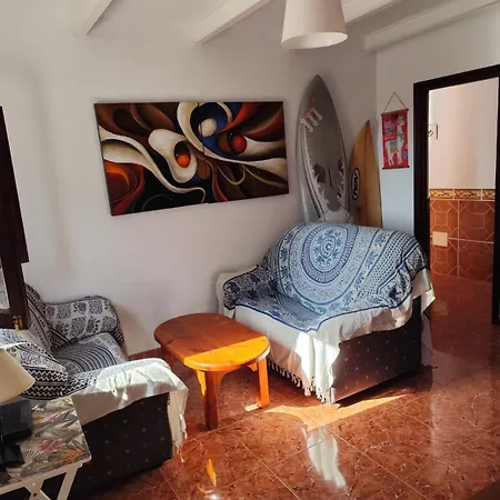 Pensión Banana Surf House