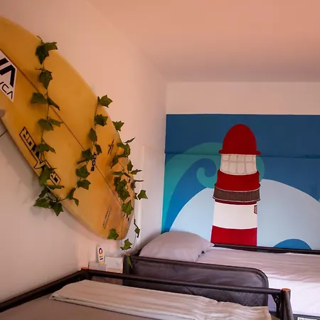 Banana Surf House