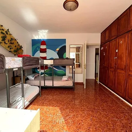 Banana Surf House Los Cristianos (Tenerife)