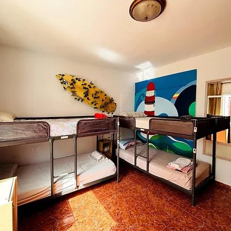 Banana Surf House Los Cristianos (Tenerife)