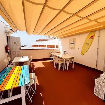 Banana Surf House Los Cristianos (Tenerife)