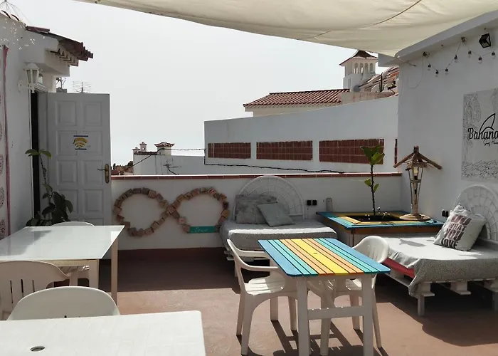 Banana Surf House Guest house