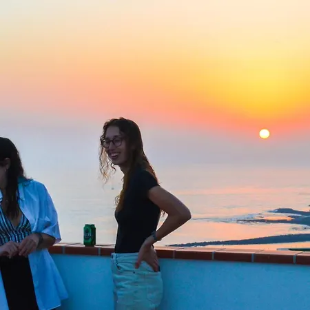 Banana Surf House ゲストハウス ロスクリスティアーノス