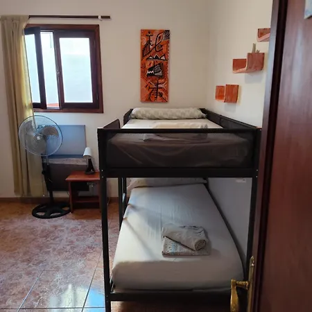 Banana Surf House ロスクリスティアーノス