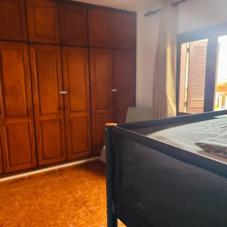 ゲストハウス Banana Surf House *