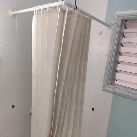 Banana Surf House ゲストハウス